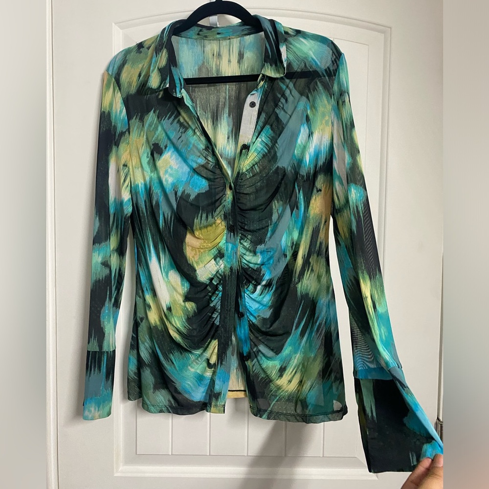 Women Abstract print style top